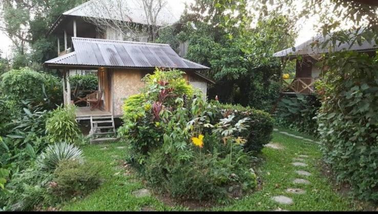 Maylyn Guesthouse Vang Vieng Dış mekan fotoğraf